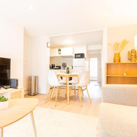 Duplex Confortable En Centre Avec 2 Chambres شالو أو شُمْبانيِ المظهر الخارجي الصورة