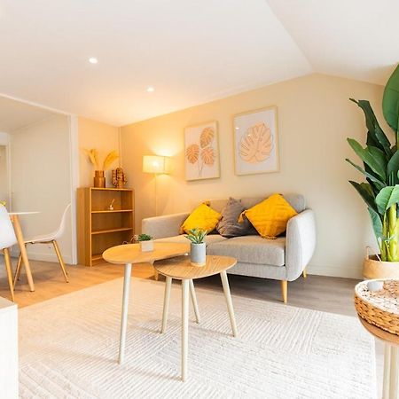 Duplex Confortable En Centre Avec 2 Chambres شالو أو شُمْبانيِ المظهر الخارجي الصورة