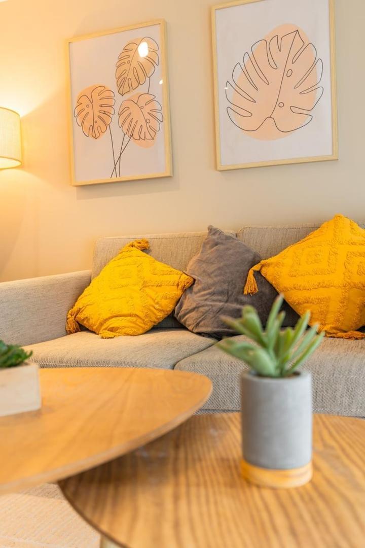 Duplex Confortable En Centre Avec 2 Chambres شالو أو شُمْبانيِ المظهر الخارجي الصورة
